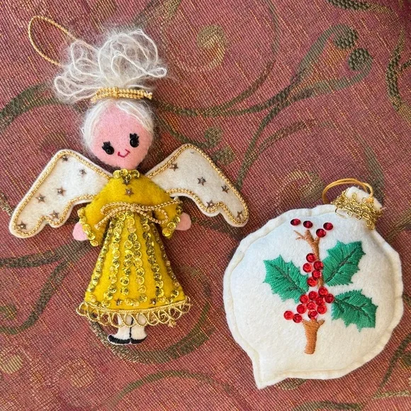 Vintage homemade embroidered holiday ornaments - Picture 2 of 16
